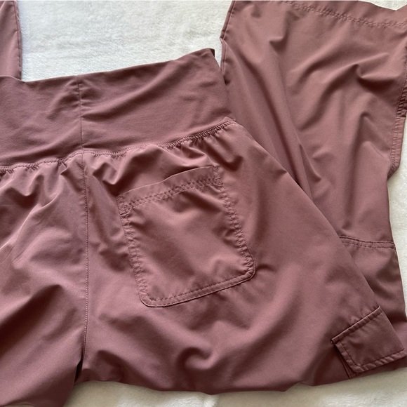 2/$30 Maternity Rollover-Waist StretchTech Cargo Pants, Large - Picture 8 of 10